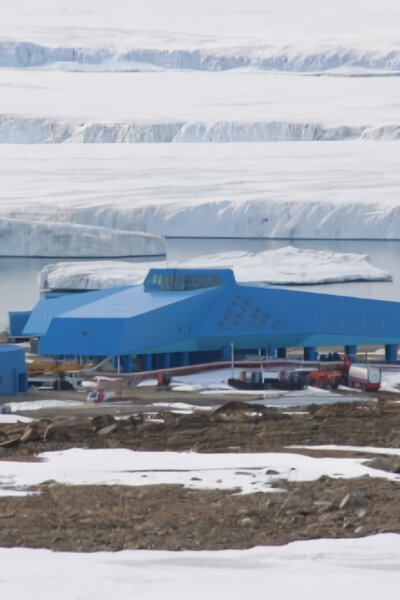 Antarktida: Extrémní mise