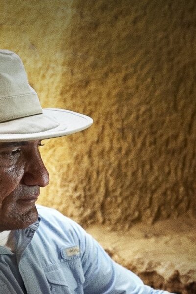 Pyramidy a skryté hrobky