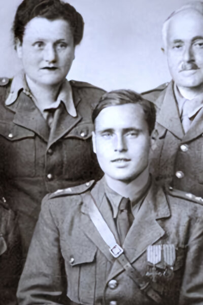 Bojovníci ze Západní a Východní fronty – deníček RAF