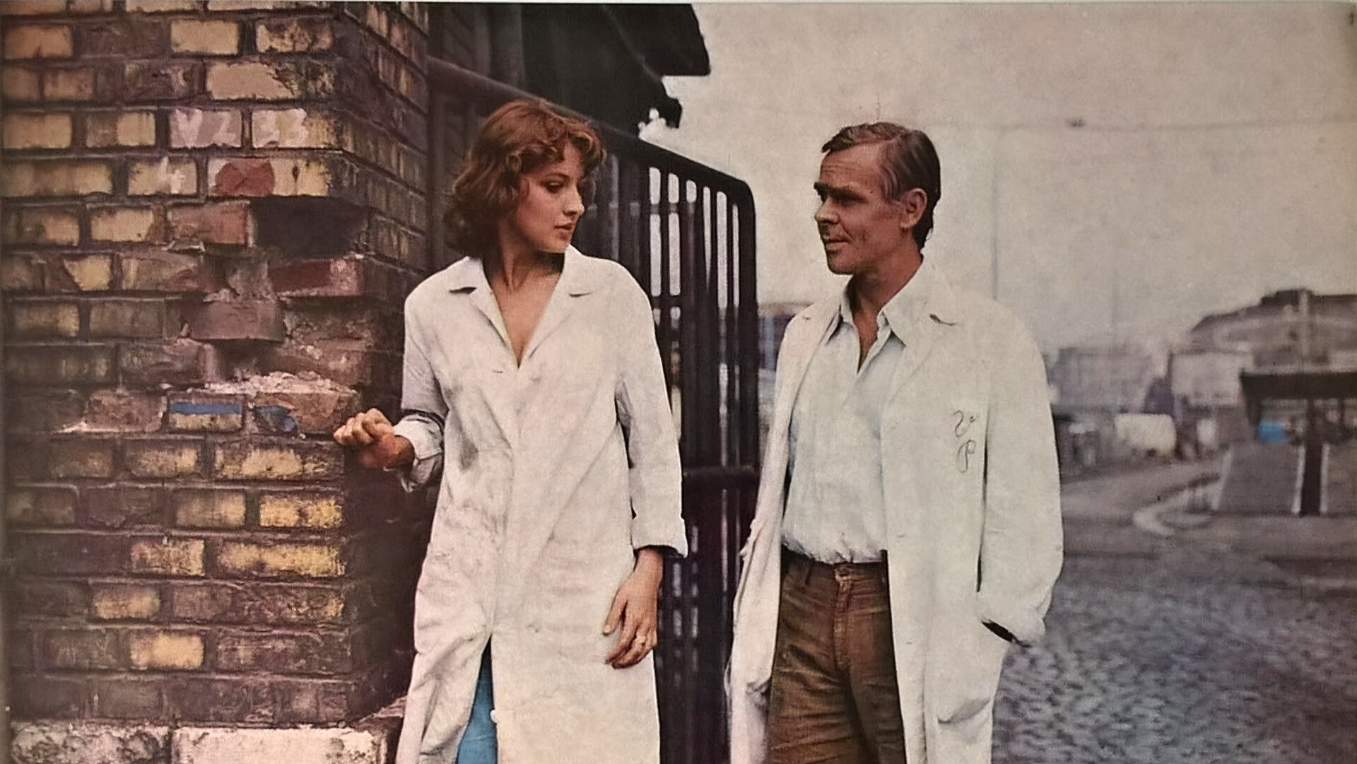 Mladý muž a bílá velryba