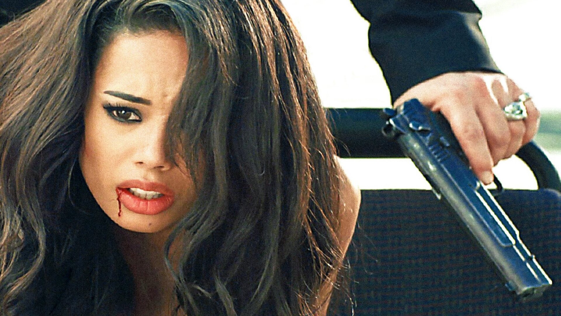 Na špatné straně hlavně