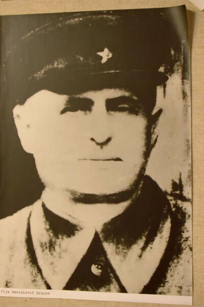 Zemřel vestoje aneb Partyzáni bez legend