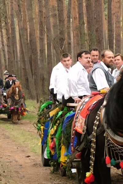 Zveme vás… na stavění máje