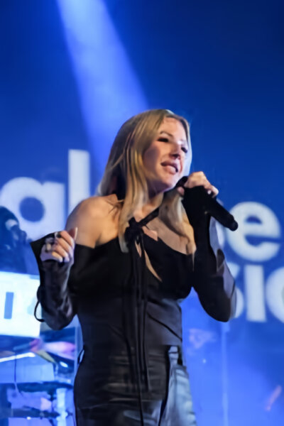 Ellie Goulding v Basileji